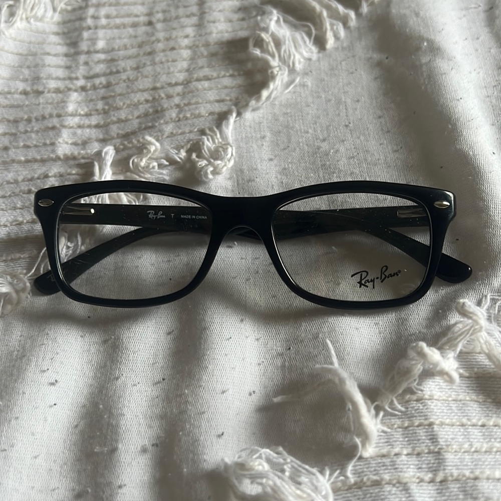 Ray Ban Black Glass Frame